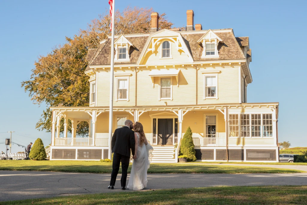 Acacia & Frederick: Eisenhower House wedding in Newport, Rhode Island