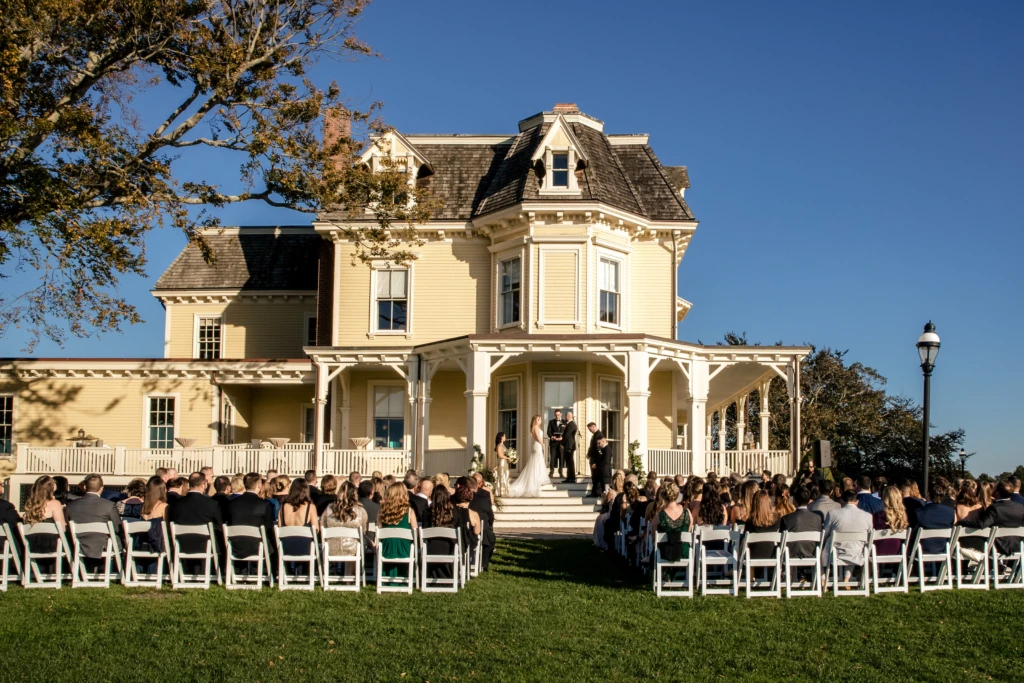 Acacia & Frederick: Eisenhower House wedding in Newport, Rhode Island