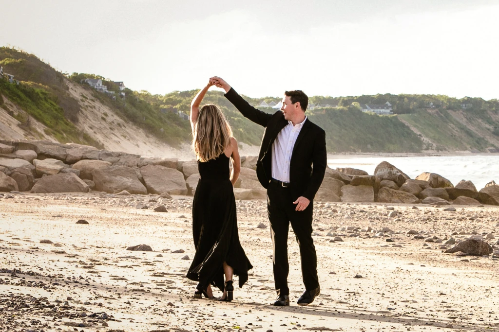 Allie & Kevin: a seaside session at Cape Cod, Massachusetts