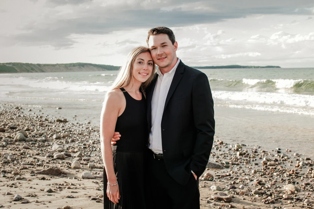 Allie & Kevin: a seaside session at Cape Cod, Massachusetts