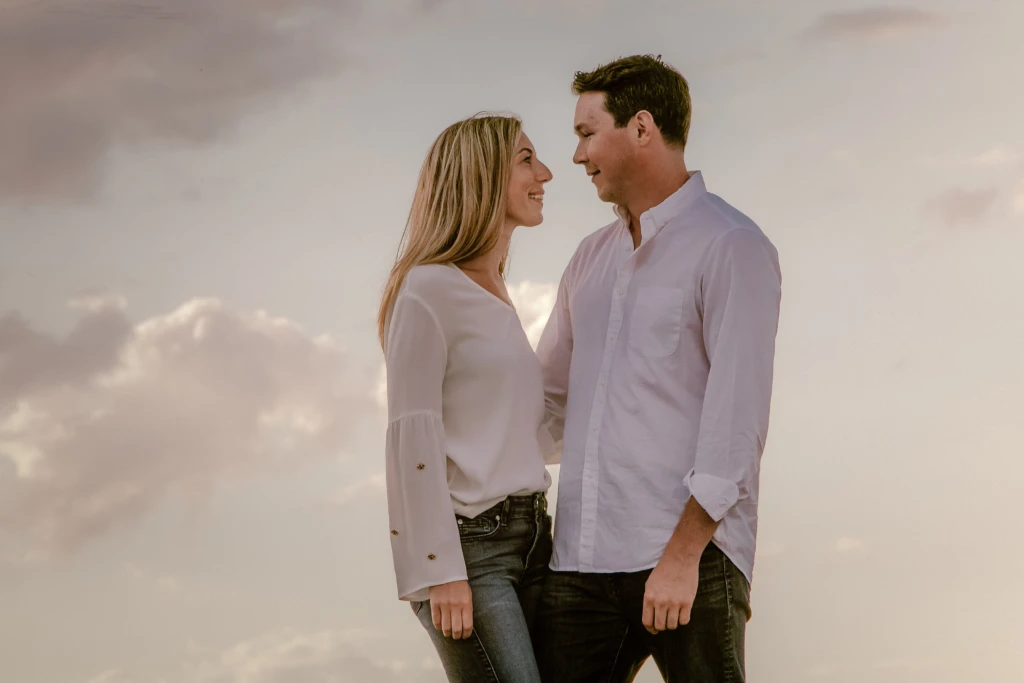 Allie & Kevin: a seaside session at Cape Cod, Massachusetts