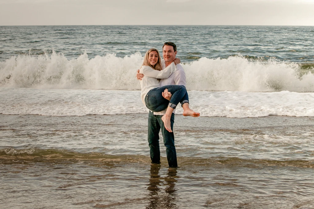 Allie & Kevin: a seaside session at Cape Cod, Massachusetts