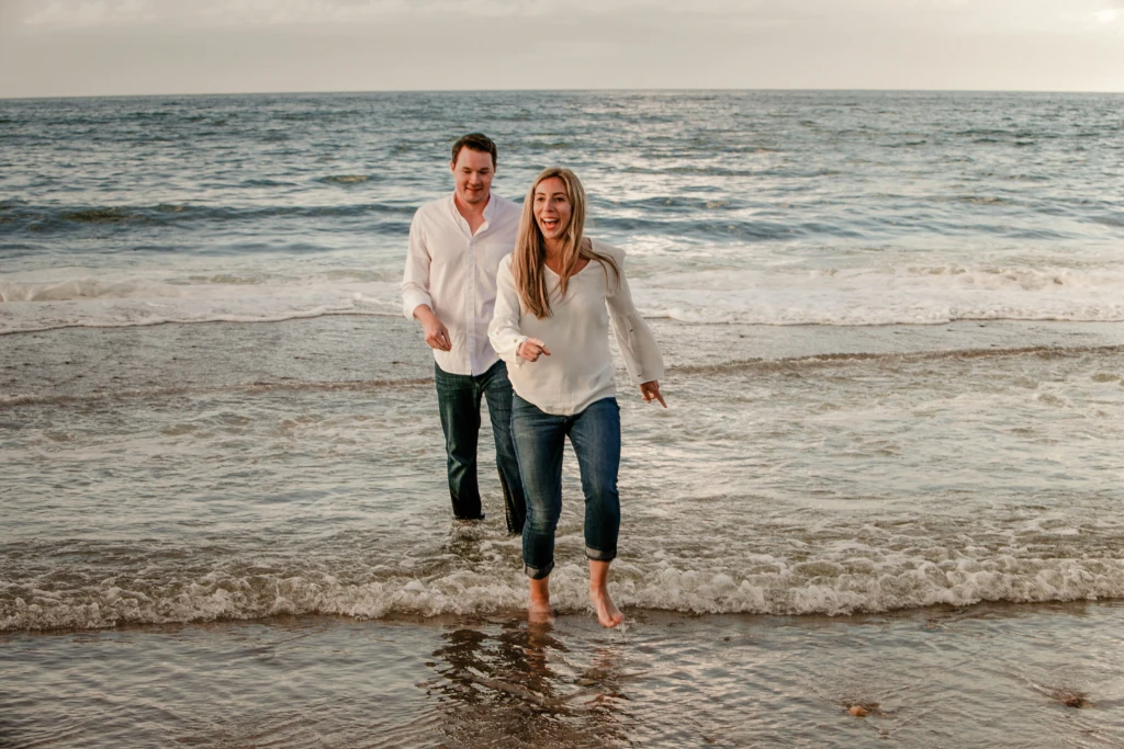 Allie & Kevin: a seaside session at Cape Cod, Massachusetts