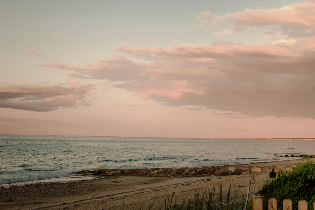 Allie & Kevin: a seaside session at Cape Cod, Massachusetts