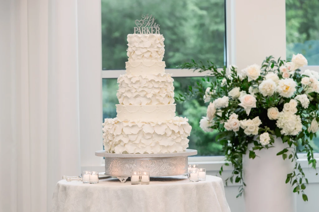 Ashley & Josh: Lakeview Pavilion wedding in Foxborough, Massachusetts