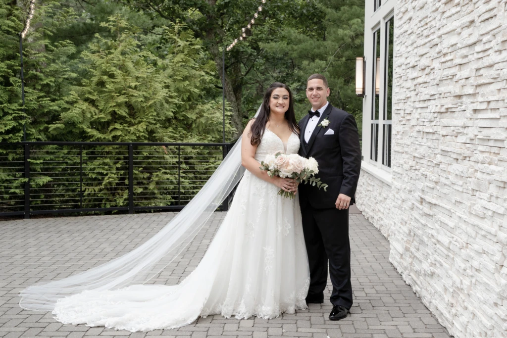 Ashley & Josh: Lakeview Pavilion wedding in Foxborough, Massachusetts