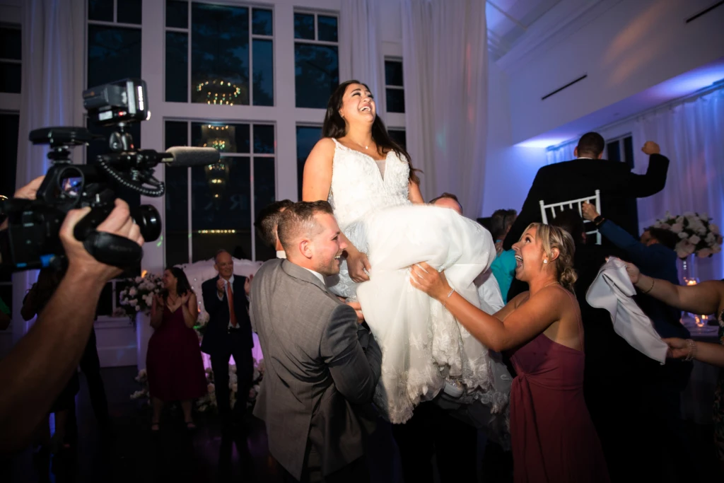 Ashley & Josh: Lakeview Pavilion wedding in Foxborough, Massachusetts