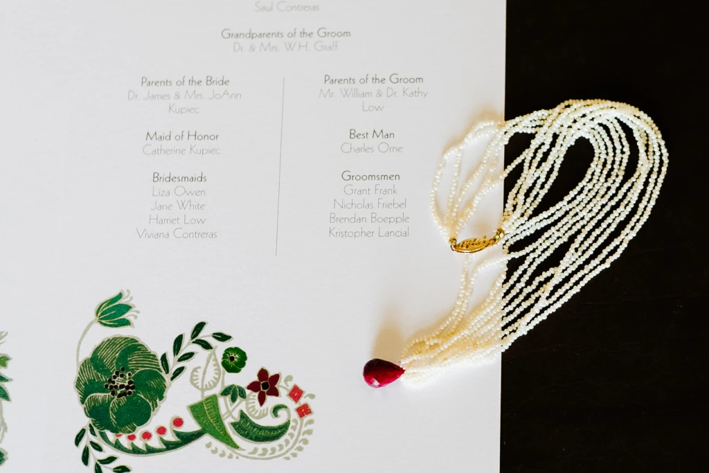 Caroline & Nick: Glen Manor House wedding in Portsmouth, Rhode Island