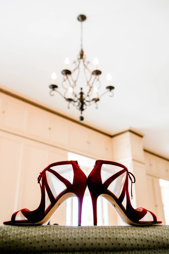 Caroline & Nick: Glen Manor House wedding in Portsmouth, Rhode Island