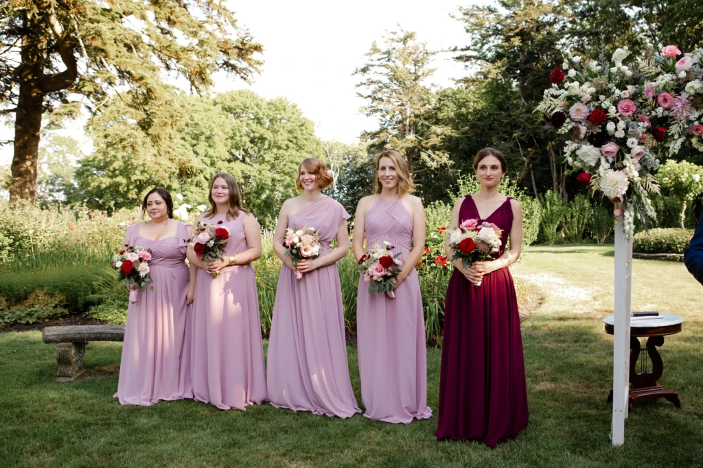 Caroline & Nick: Glen Manor House wedding in Portsmouth, Rhode Island
