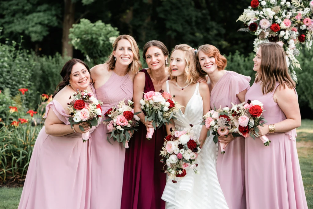 Caroline & Nick: Glen Manor House wedding in Portsmouth, Rhode Island
