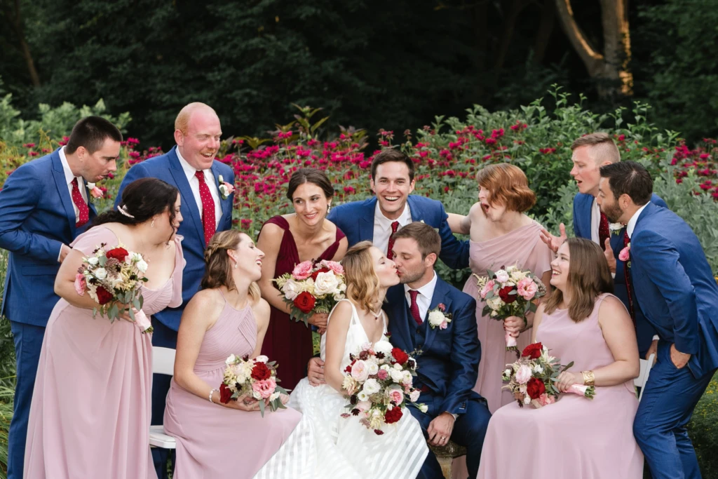 Caroline & Nick: Glen Manor House wedding in Portsmouth, Rhode Island
