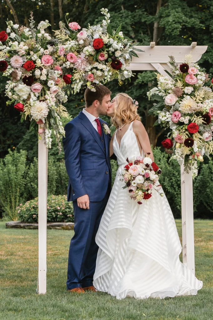 Caroline & Nick: Glen Manor House wedding in Portsmouth, Rhode Island