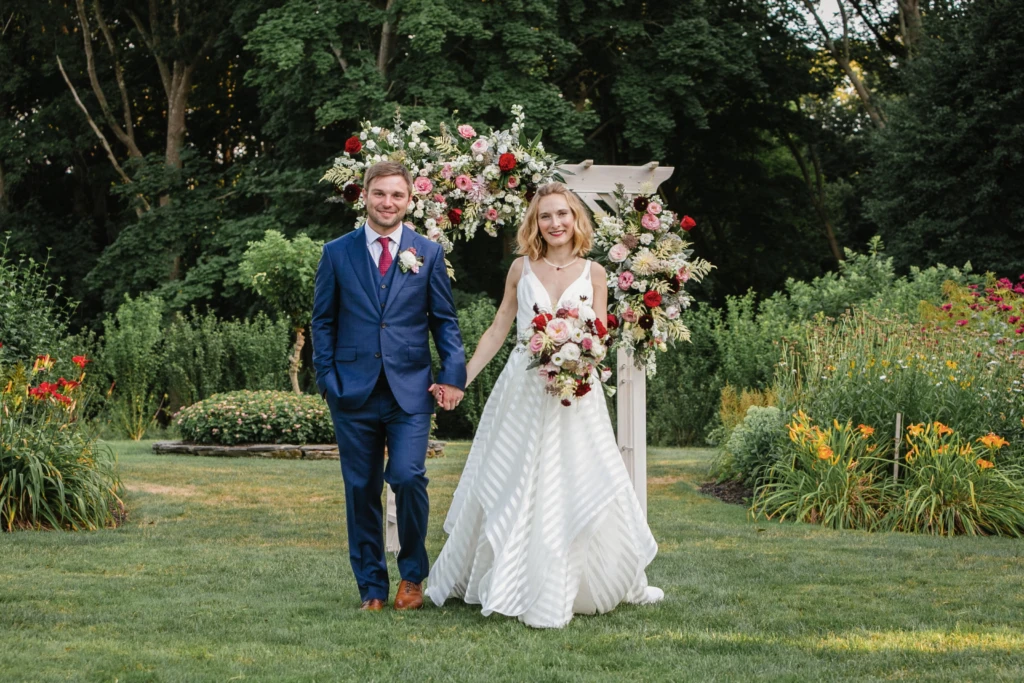 Caroline & Nick: Glen Manor House wedding in Portsmouth, Rhode Island