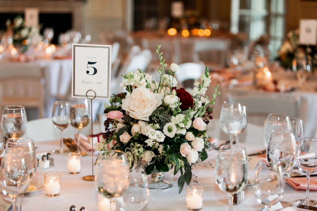 Caroline & Nick: Glen Manor House wedding in Portsmouth, Rhode Island