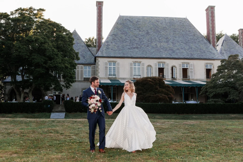 Caroline & Nick: Glen Manor House wedding in Portsmouth, Rhode Island