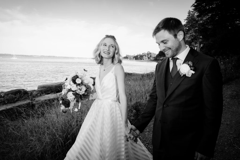 Caroline & Nick: Glen Manor House wedding in Portsmouth, Rhode Island