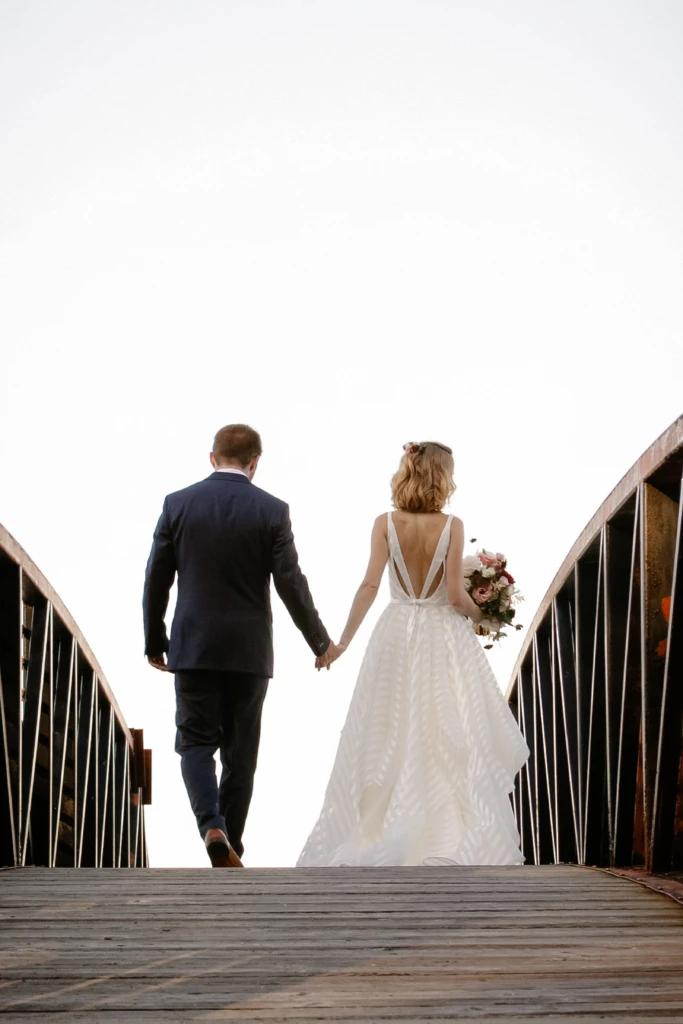 Caroline & Nick: Glen Manor House wedding in Portsmouth, Rhode Island