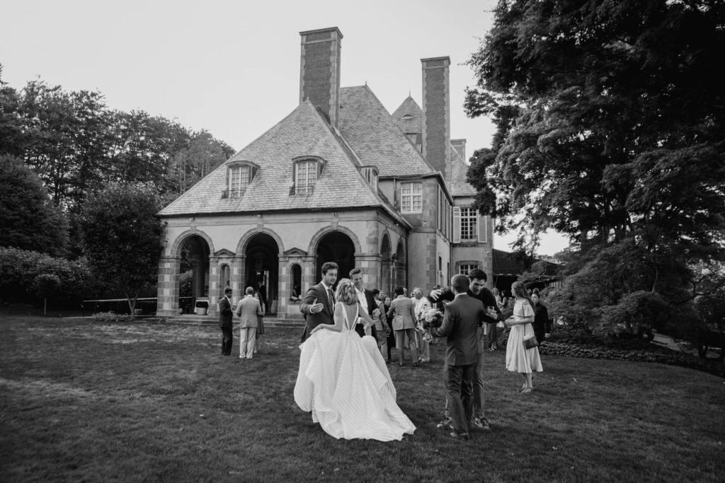 Caroline & Nick: Glen Manor House wedding in Portsmouth, Rhode Island