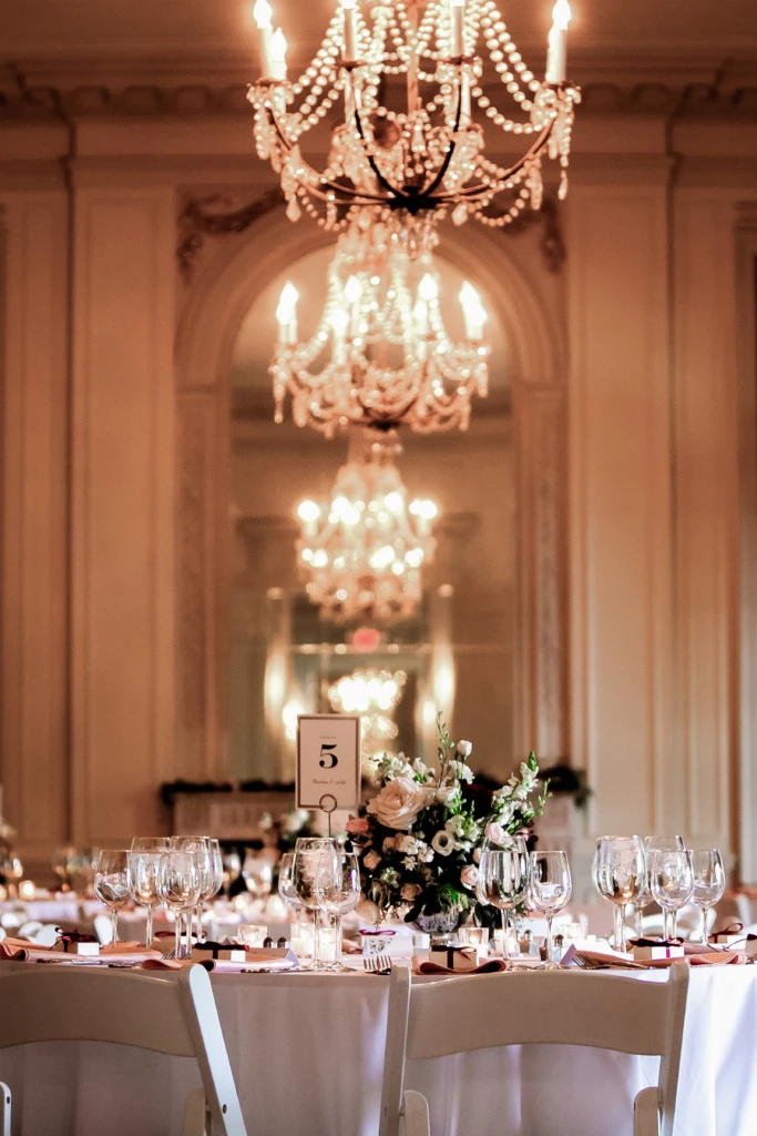 Caroline & Nick: Glen Manor House wedding in Portsmouth, Rhode Island