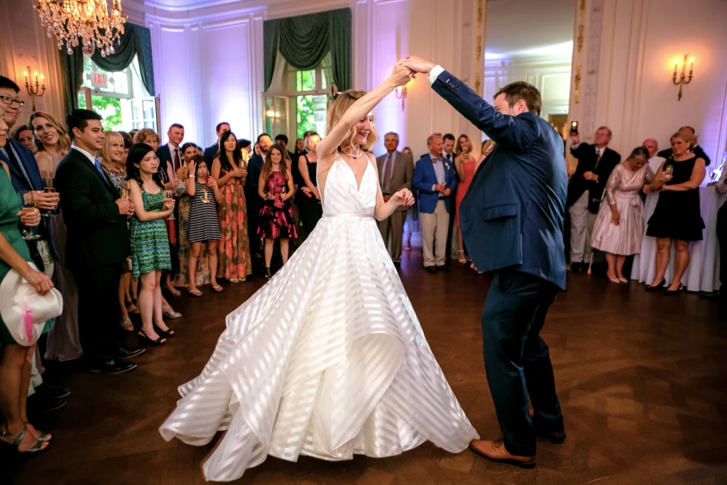 Caroline & Nick: Glen Manor House wedding in Portsmouth, Rhode Island