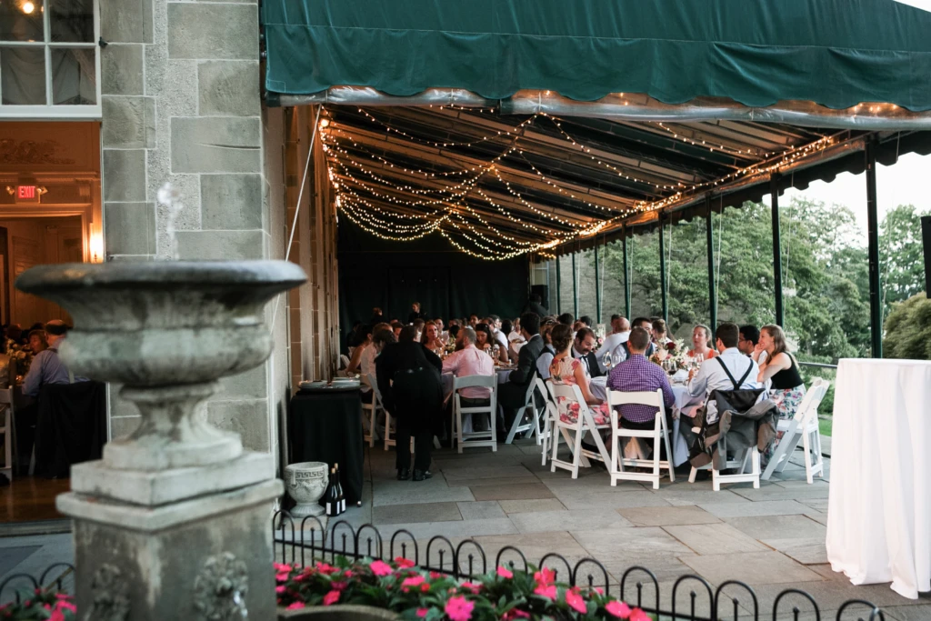 Caroline & Nick: Glen Manor House wedding in Portsmouth, Rhode Island