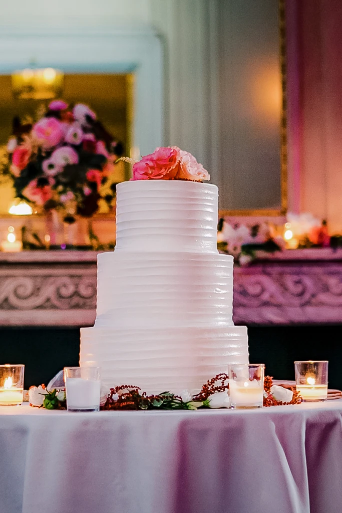 Caroline & Nick: Glen Manor House wedding in Portsmouth, Rhode Island