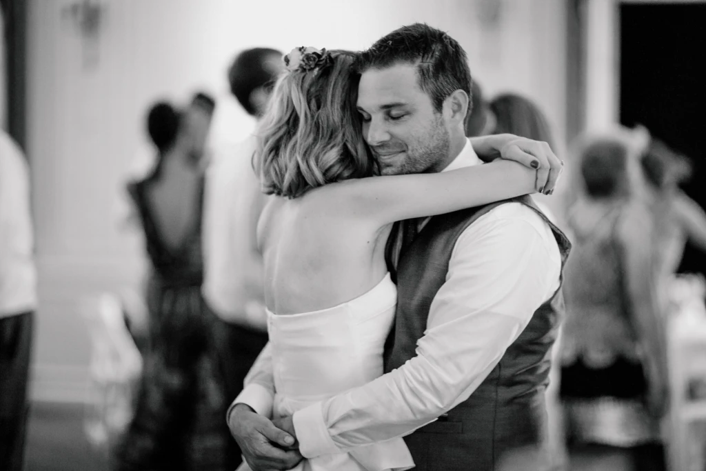 Caroline & Nick: Glen Manor House wedding in Portsmouth, Rhode Island