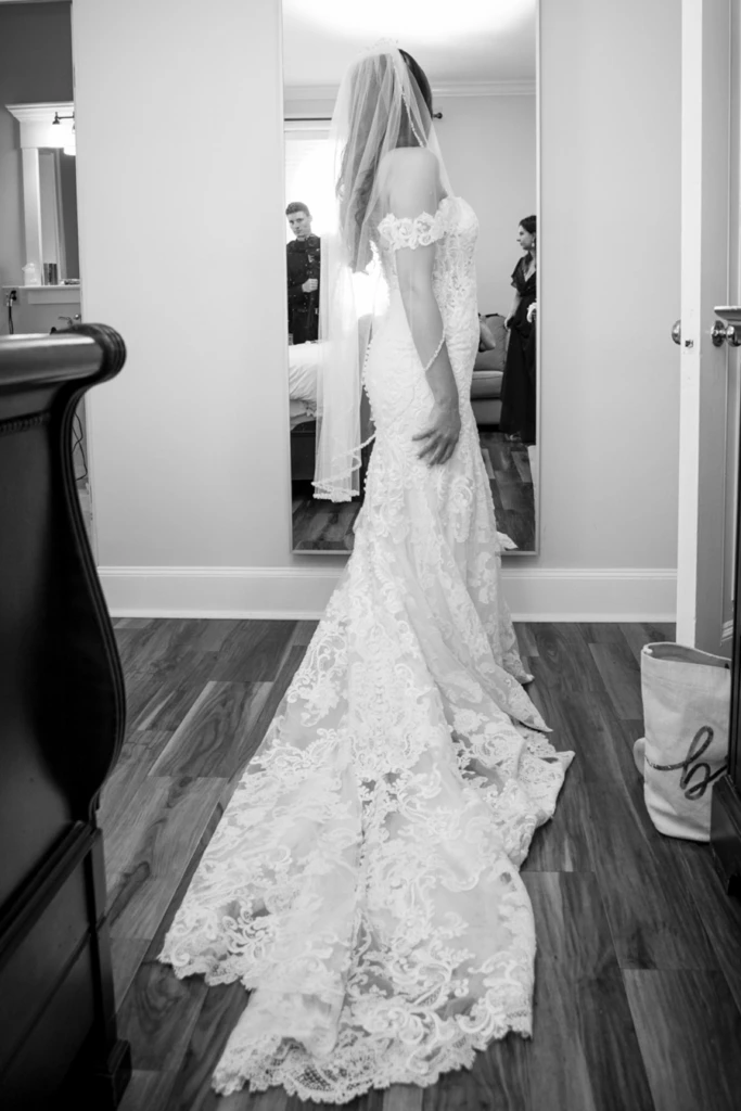 Chelsea & Harrison: OceanCliff wedding in Newport, Rhode Island