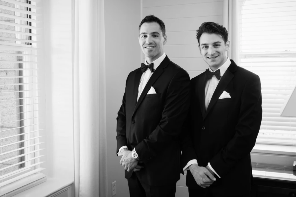 Chelsea & Harrison: OceanCliff wedding in Newport, Rhode Island