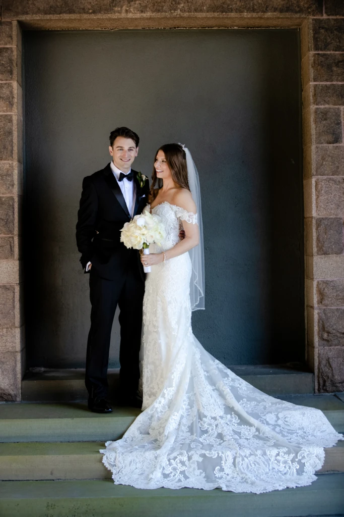 Chelsea & Harrison: OceanCliff wedding in Newport, Rhode Island