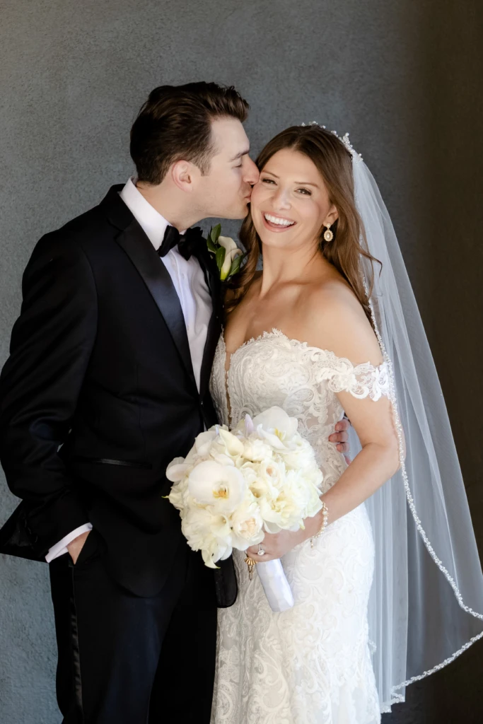 Chelsea & Harrison: OceanCliff wedding in Newport, Rhode Island