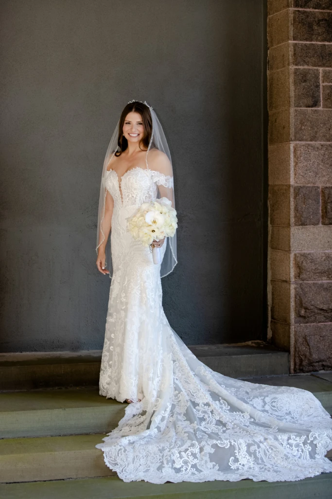 Chelsea & Harrison: OceanCliff wedding in Newport, Rhode Island