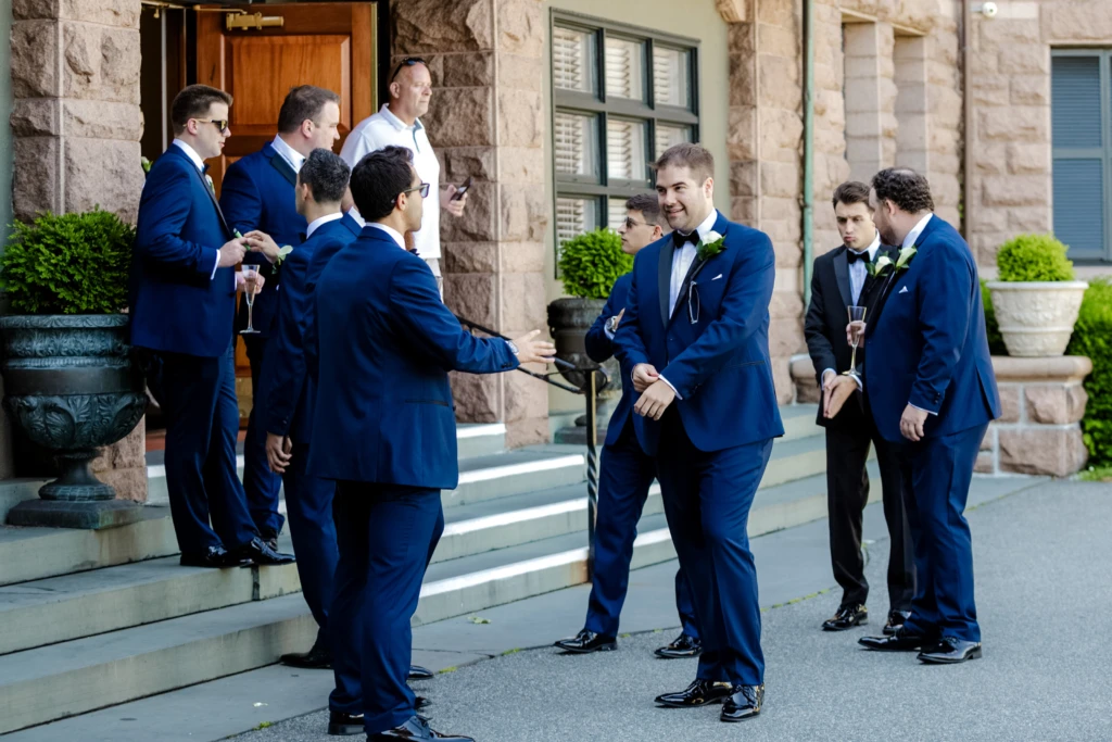 Chelsea & Harrison: OceanCliff wedding in Newport, Rhode Island