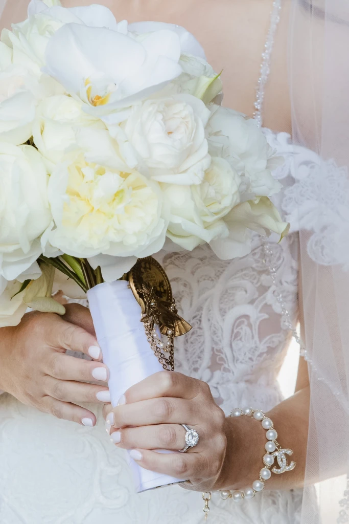 Chelsea & Harrison: OceanCliff wedding in Newport, Rhode Island