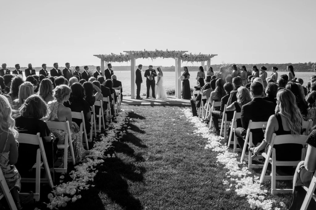Chelsea & Harrison: OceanCliff wedding in Newport, Rhode Island