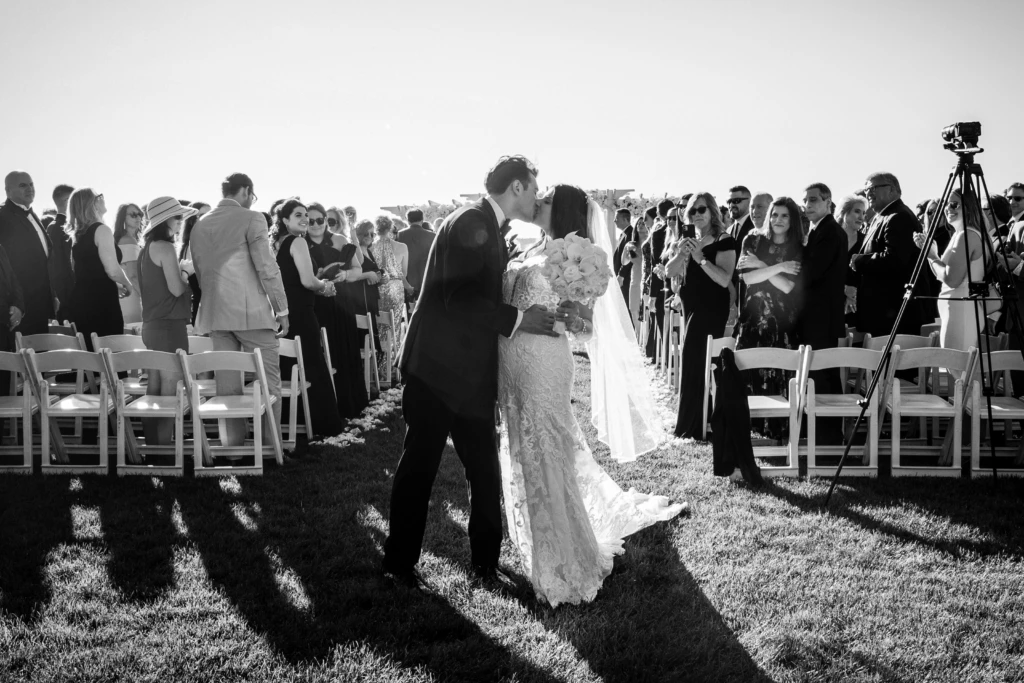Chelsea & Harrison: OceanCliff wedding in Newport, Rhode Island