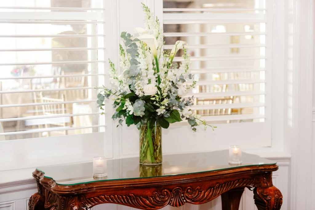 Chelsea & Harrison: OceanCliff wedding in Newport, Rhode Island