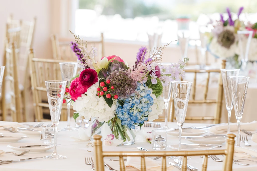 Chelsea & Harrison: OceanCliff wedding in Newport, Rhode Island
