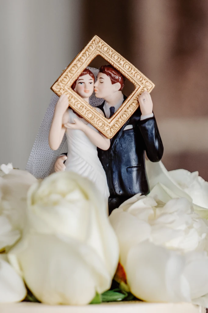 Chelsea & Harrison: OceanCliff wedding in Newport, Rhode Island