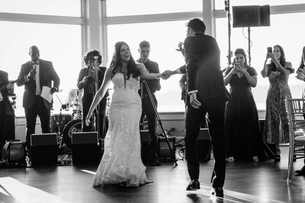 Chelsea & Harrison: OceanCliff wedding in Newport, Rhode Island