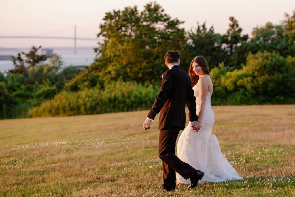 Chelsea & Harrison: OceanCliff wedding in Newport, Rhode Island