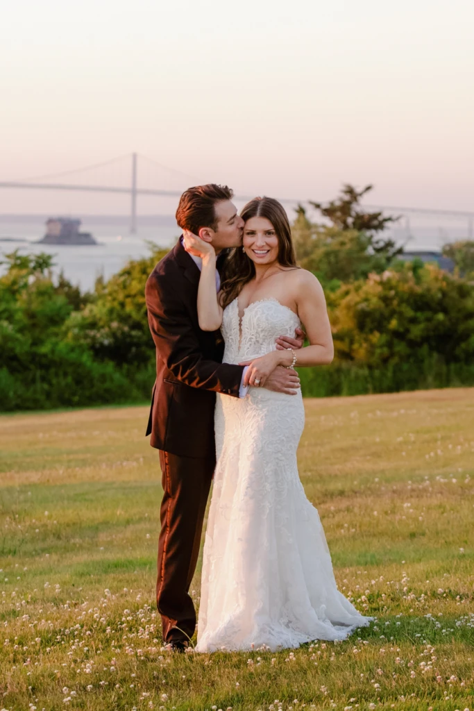 Chelsea & Harrison: OceanCliff wedding in Newport, Rhode Island