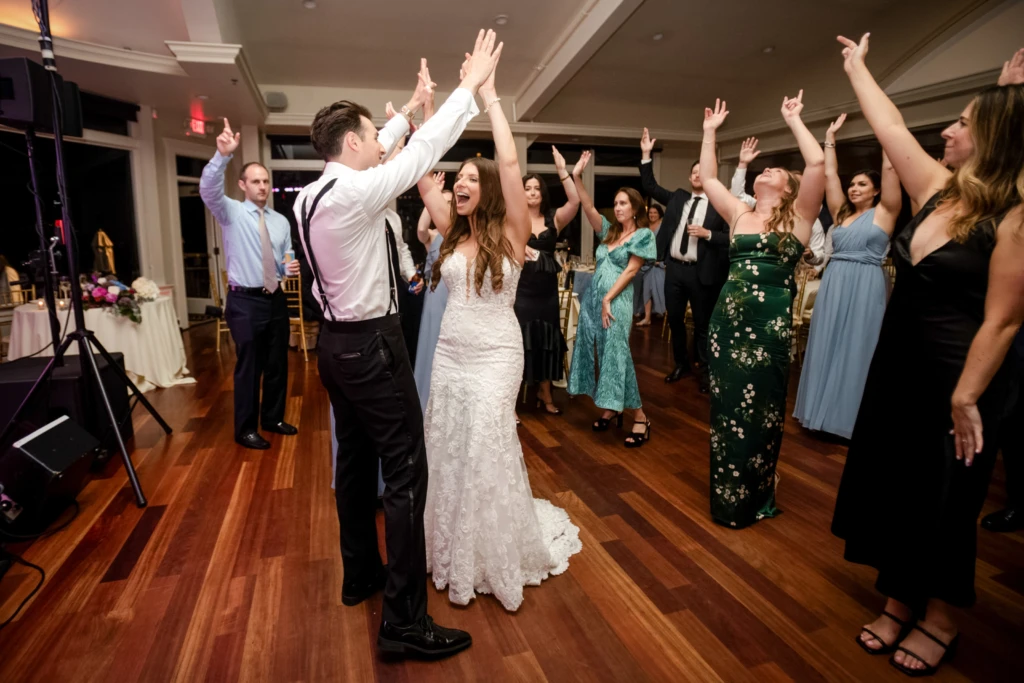 Chelsea & Harrison: OceanCliff wedding in Newport, Rhode Island