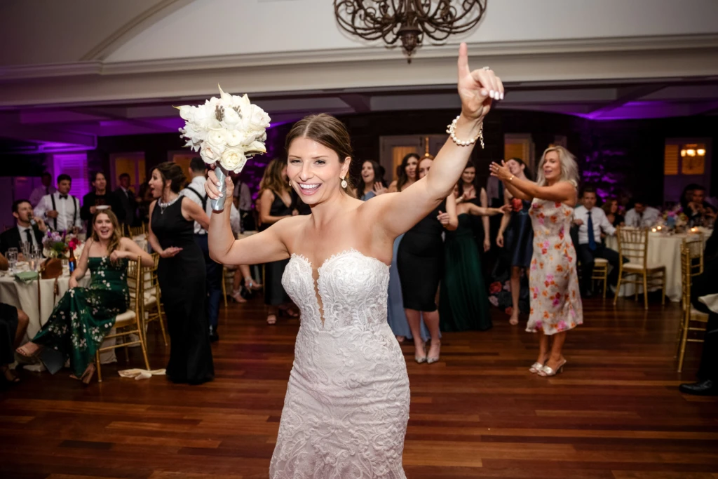 Chelsea & Harrison: OceanCliff wedding in Newport, Rhode Island