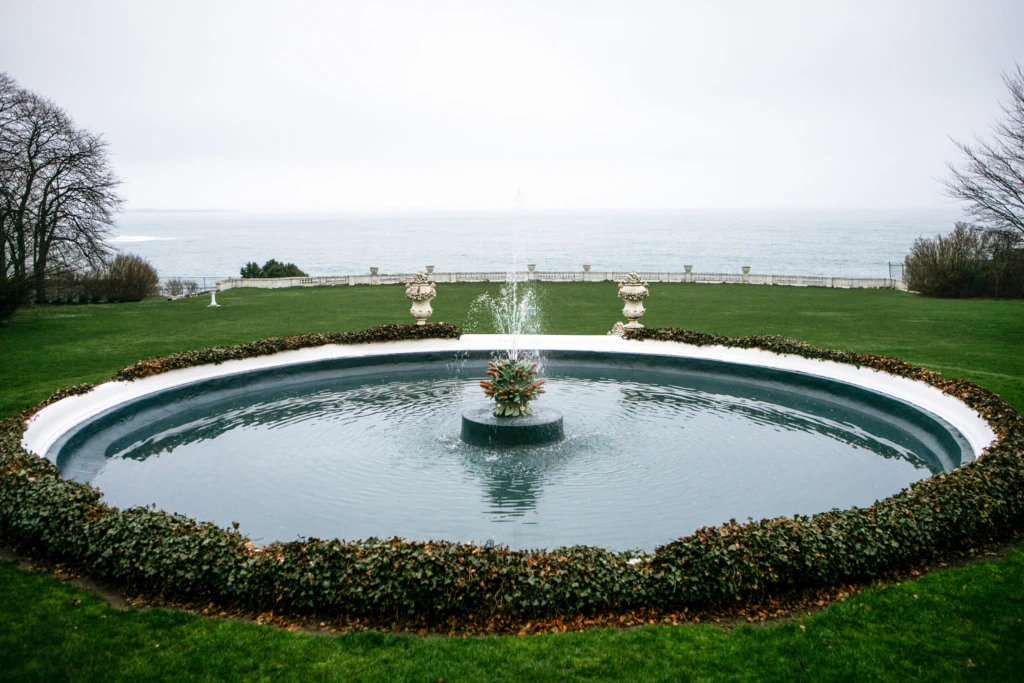 Christiane & Vic: Rosecliff Mansion wedding in Newport, Rhode Island