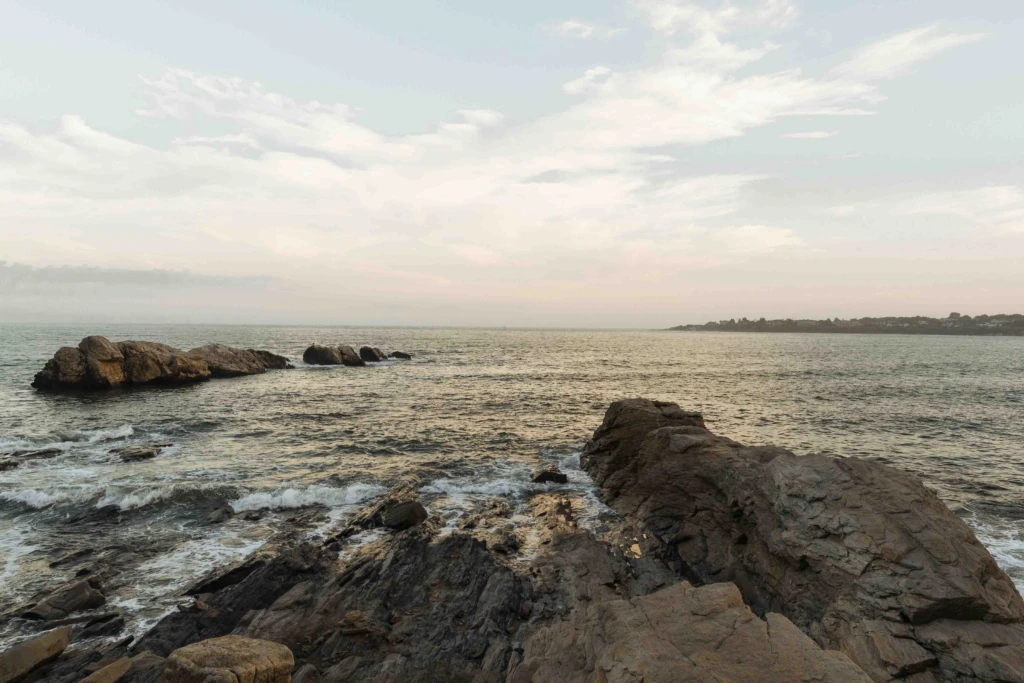 Christina & Curt: a summer coastal session in Bonnet Shore, Rhode Island
