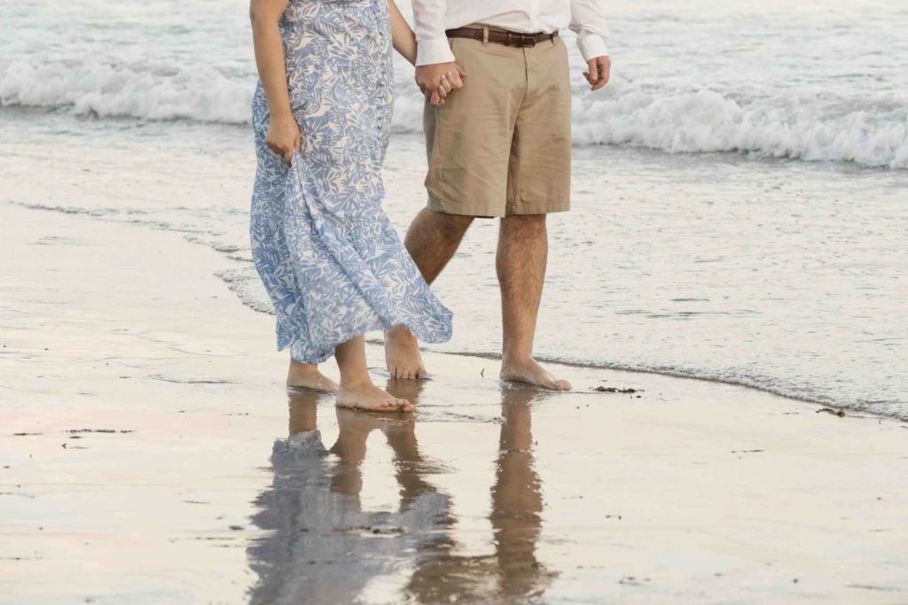 Christina & Curt: a summer coastal session in Bonnet Shore, Rhode Island