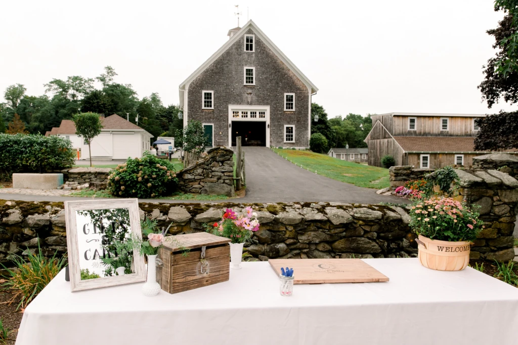 Lauren & Robert: Mount Hope Farm wedding in Bristol, Rhode Island