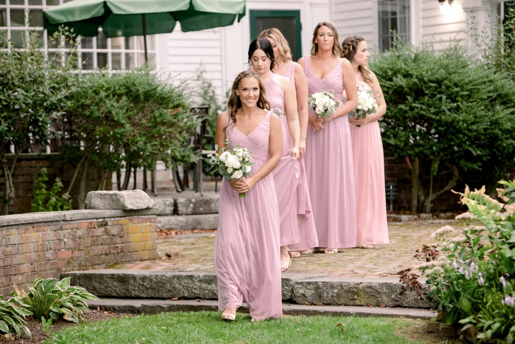Lauren & Robert: Mount Hope Farm wedding in Bristol, Rhode Island